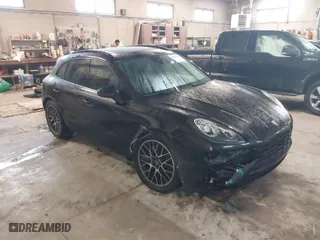 2018 Porsche Macan with VIN WP1AA2A55JLB03680, listed as a IAAI auction lot 41651251 with 150,329 mi miles. Bid and sale history available at carsss.com. Image 1.