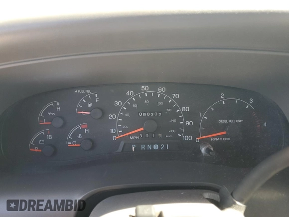2000 Ford Excursion XLT z VIN 1FMSU41F0YEC90872, wystawiony jako Copart lot #77243644 z przebiegiem 90 302 mil mil oraz Szkoda całkowita • Salvage title. Historia ofert i sprzedaży dostępna na DreamBid. Obrazek 9.