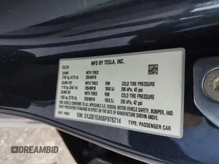 2025 Tesla Model 3 Long Range with VIN 5YJ3E1EA5SF978214, listed as a IAAI auction lot 42525444 with 6,489 mi miles and . Bid and sale history available at DreamBid. Image 9.