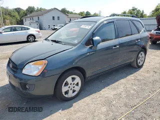2009 Kia Rondo LX Base with VIN KNAFG528X97230782, listed as a Copart auction lot 70166714 with 204,860 mi miles and Clean Title. Bid and sale history available at carsss.com. Image 1.
