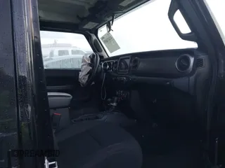 2018 Jeep Wrangler Unlimited Sport z VIN 1C4HJXDNXJW206732, wystawiony jako IAAI lot #41431655 z przebiegiem 38 949 mil mil oraz . Historia ofert i sprzedaży dostępna na DreamBid. Obrazek 5.