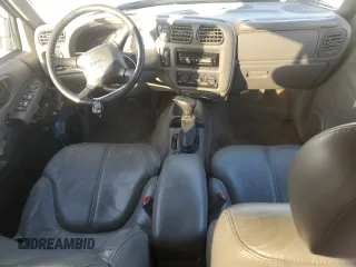 2000 GMC Jimmy SLE Convenience with VIN 1GKDT13W7Y2393191, listed as a Copart auction lot 82301364 with 160,004 mi miles and Clean Title. Bid and sale history available at carsss.com. Image 8.