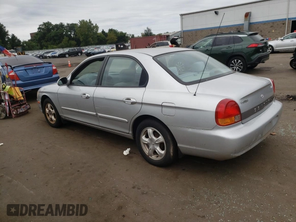 2001 Hyundai Sonata with VIN KMHWF25S71A384090, listed as a Copart auction lot 81514724 with 67,812 mi miles and Non Repairable. Bid and sale history available at carsss.com. Image 2.