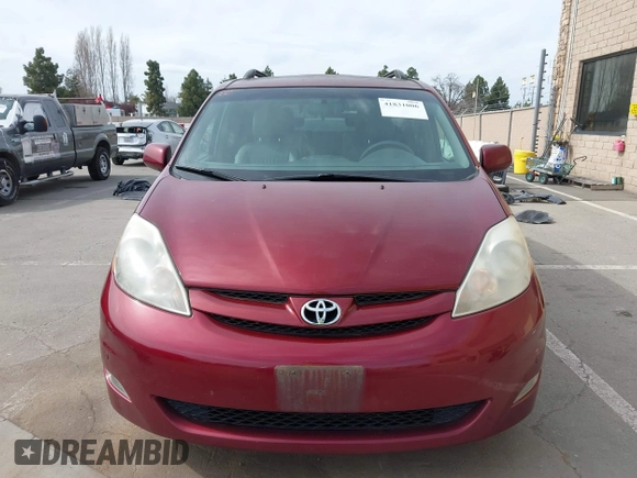 2009 Toyota Sienna XLE with VIN 5TDZK22C29S261516, listed as a IAAI auction lot 41831006 with 147,667 mi miles. Bid and sale history available at carsss.com. Image 12.