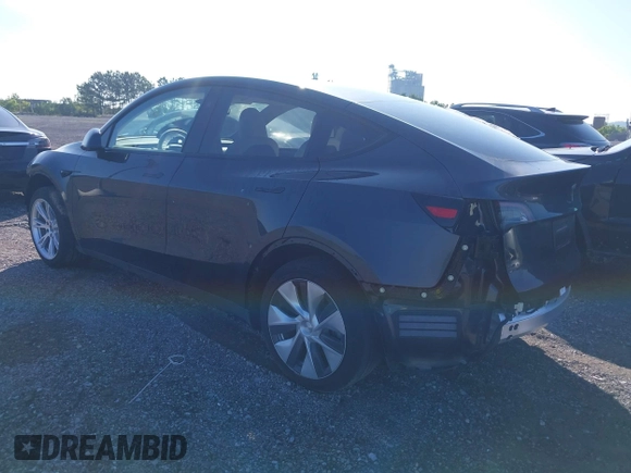 2024 Tesla Model Y с VIN 7SAYGDED7RF011175, выставлен на аукционе IAAI как лот 41366276 с пробегом 9 317 миль миль и . История ставок и продаж доступна на DreamBid. Изображение 3.