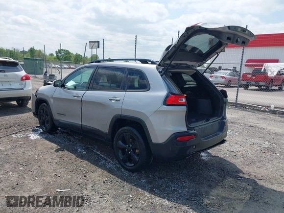 2016 Jeep Cherokee Latitude with VIN 1C4PJLCB3GW176901, listed as a IAAI auction lot 42019983 with 141,104 mi miles and . Bid and sale history available at DreamBid. Image 3.