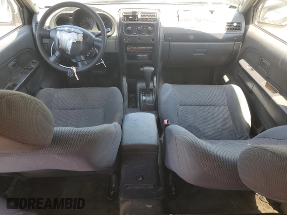 2002 Nissan Frontier XE z VIN 1N6ED29X72C374187, wystawiony jako Copart lot #55688645 z przebiegiem 354 656 mil mil oraz Szkoda całkowita • Salvage title. Historia ofert i sprzedaży dostępna na DreamBid. Obrazek 8.