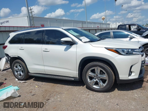 2017 Toyota Highlander Limited with VIN 5TDYZRFH4HS230188, listed as a IAAI auction lot 42382821 with 58,655 mi miles and . Bid and sale history available at DreamBid. Image 14.
