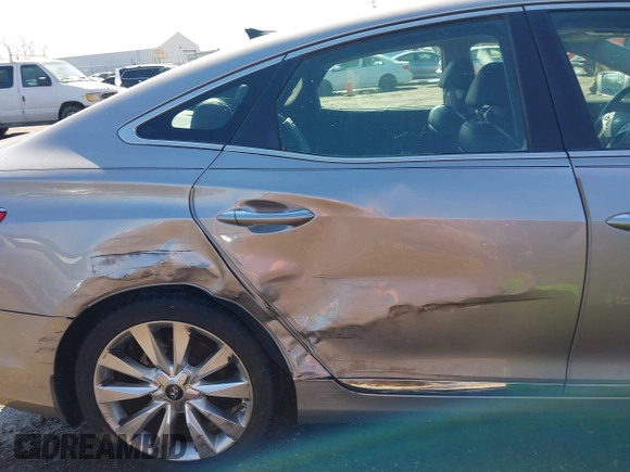 2013 Hyundai Azera with VIN KMHFH4JG3DA220430, listed as a IAAI auction lot 41805191 with 101,610 mi miles and . Bid and sale history available at DreamBid. Image 6.