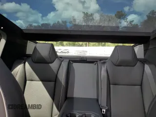 2024 Tesla Cybertruck z VIN 7G2CEHED6RA008055, wystawiony jako Copart lot #73744744 z przebiegiem 823 mil mil oraz Szkody całkowita. Historia ofert i sprzedaży dostępna na DreamBid. Obrazek 10.