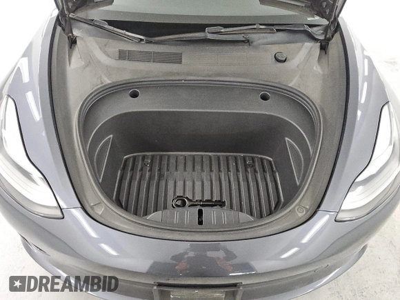 2023 Tesla Model 3 z VIN 5YJ3E1EA3PF459640, wystawiony jako Copart lot #61107195 z przebiegiem 141 027 mil mil oraz Czysty tytuł • Clean title. Historia ofert i sprzedaży dostępna na DreamBid. Obrazek 11.