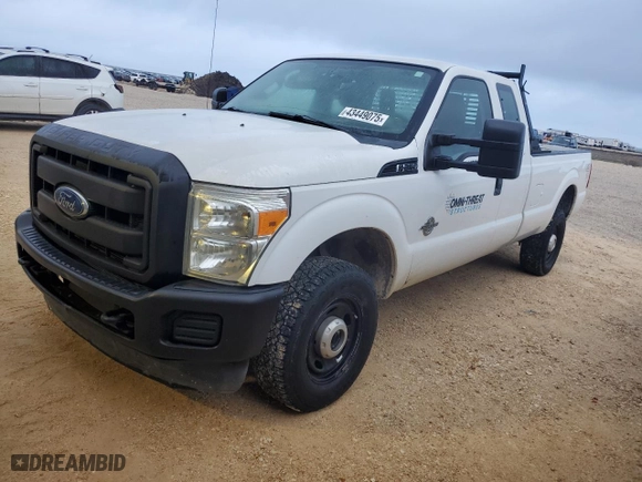 2014 Ford Super Duty F-250 SRW XLT with VIN 1FT7X2BT0EEB28715, listed as a Copart auction lot 43449075 with 177,622 mi miles and Clean Title. Bid and sale history available at carsss.com. Image 1.