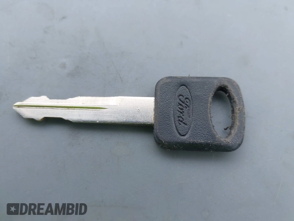 1996 Ford F-250 z VIN 1FTHX26F8TEB61614, wystawiony jako IAAI lot #42255763 z przebiegiem Nie podano mil oraz . Historia ofert i sprzedaży dostępna na DreamBid. Obrazek 11.