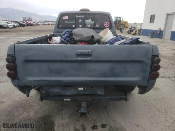 1994 Toyota 2WD Pickups with VIN 4TARN81A7RZ178121, listed as a Copart auction lot 72069554 with 304,536 mi miles and Clean Title. Bid and sale history available at carsss.com. Image 6.