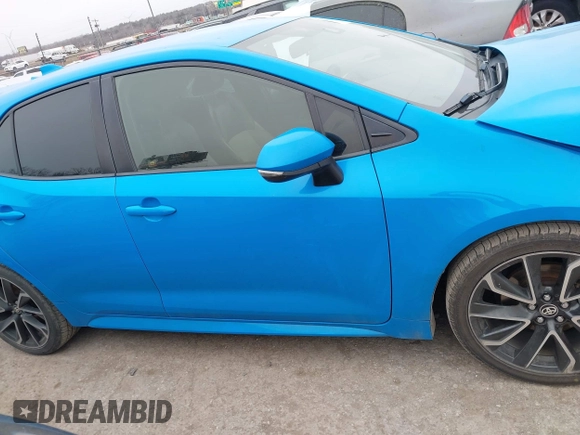 2019 Toyota Corolla Hatchback SE with VIN JTNK4RBEXK3033062, listed as a IAAI auction lot 41471618 with 195,001 mi miles. Bid and sale history available at carsss.com. Image 14.