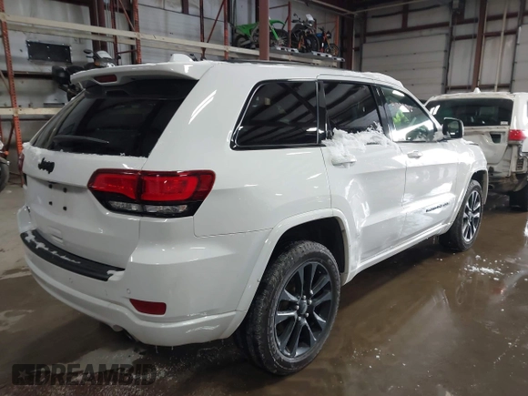 2020 Jeep Grand Cherokee Altitude with VIN 1C4RJFAG2LC209665, listed as a IAAI auction lot 41323712 with 66,194 mi miles. Bid and sale history available at carsss.com. Image 4.