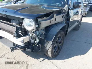 2017 Jeep Renegade Latitude with VIN ZACCJBBBXHPG58497, listed as a IAAI auction lot 41550493 with 137,360 mi miles. Bid and sale history available at carsss.com. Image 6.