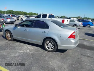 2011 Ford Fusion S with VIN 3FAHP0GA1BR316318, listed as a IAAI auction lot 41824086 with 122,229 mi miles. Bid and sale history available at carsss.com. Image 3.