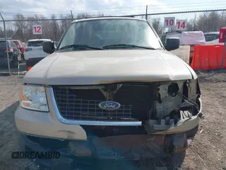 2004 Ford Expedition Special Service with VIN 1FMPU15L54LB89983, listed as a IAAI auction lot 41834577 with 193,819 mi miles. Bid and sale history available at carsss.com. Image 13.