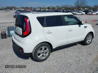2019 Kia Soul z VIN KNDJN2A26K7912417, wystawiony jako IAAI lot #41927634 z przebiegiem 73 230 mil mil oraz . Historia ofert i sprzedaży dostępna na DreamBid. Obrazek 4.