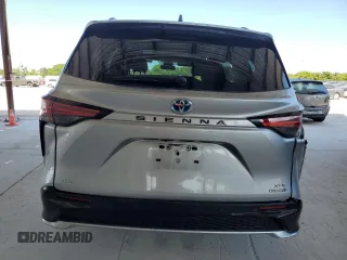 2022 Toyota Sienna XSE z VIN 5TDXSKFCXNS067134, wystawiony jako Copart lot #57658915 z przebiegiem 30 836 mil mil oraz Szkoda całkowita • Salvage title. Historia ofert i sprzedaży dostępna na DreamBid. Obrazek 6.