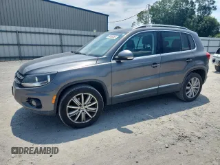 2013 Volkswagen Tiguan SE z VIN WVGBV7AX8DW011356, wystawiony jako Copart lot #58099355 z przebiegiem 99 513 mil mil oraz Szkoda całkowita • Salvage title. Historia ofert i sprzedaży dostępna na DreamBid. Obrazek 1.