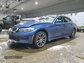 2022 BMW 3 Series 330i xDrive with VIN 3MW5R7J02N8C69694, listed as a Copart auction lot 45008325 with 0 mi miles and Salvage Title. Bid and sale history available at carsss.com. Image 1.