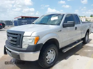 2010 Ford F-150 XL z VIN 1FTFX1CV2AFA15133, wystawiony jako IAAI lot #42555374 z przebiegiem 217 748 mil mil oraz . Historia ofert i sprzedaży dostępna na DreamBid. Obrazek 2.