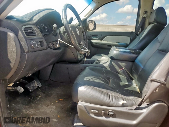 2007 Chevrolet Avalanche LTZ z VIN 3GNEC12057G264277, wystawiony jako Copart lot #62430175 z przebiegiem 170 283 mil mil oraz Czysty tytuł • Clean title. Historia ofert i sprzedaży dostępna na DreamBid. Obrazek 7.