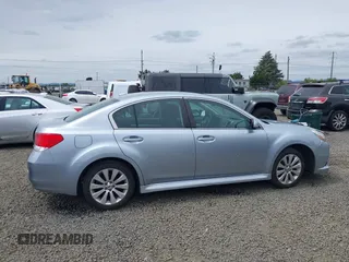 2014 Subaru Legacy Premium z VIN 4S3BMBC64E3035526, wystawiony jako IAAI lot #42254628 z przebiegiem 113 297 mil mil oraz . Historia ofert i sprzedaży dostępna na DreamBid. Obrazek 13.