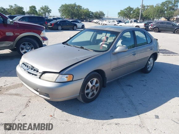 1999 Nissan Altima XE with VIN 1N4DL01D1XC255927, listed as a IAAI auction lot 42003101 with 154,000 mi miles. Bid and sale history available at carsss.com. Image 17.