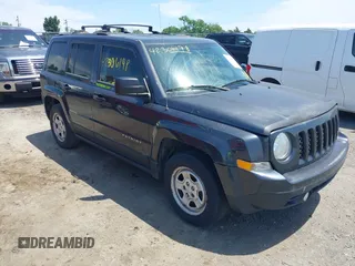 2015 Jeep Patriot Sport z VIN 1C4NJPBB7FD106912, wystawiony jako IAAI lot #42306198 z przebiegiem 358 337 mil mil oraz . Historia ofert i sprzedaży dostępna na DreamBid. Obrazek 1.