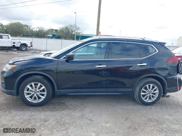 2018 Nissan Rogue SV with VIN KNMAT2MTXJP580135, listed as a IAAI auction lot 41626555 with 105634 miles. Bid and sale history available at carsss.com. Image 14.