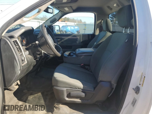 2015 Ram 1500 Tradesman z VIN 3C6JR6DG4FG522338, wystawiony jako Copart lot #86081314 z przebiegiem 131 186 mil mil oraz Szkoda całkowita • Salvage title. Historia ofert i sprzedaży dostępna na DreamBid. Obrazek 7.