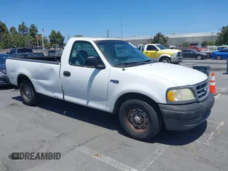 2000 Ford F-150 XL z VIN 1FTZF1722YNC38854, wystawiony jako IAAI lot #42555883 z przebiegiem 225 467 mil mil oraz . Historia ofert i sprzedaży dostępna na DreamBid. Obrazek 1.