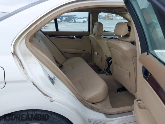 2008 Mercedes-Benz C-Class 3.0L Sport with VIN WDDGF81XX8F171067, listed as a IAAI auction lot 42119875 with 161,989 mi miles. Bid and sale history available at carsss.com. Image 8.