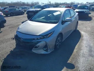2017 Toyota Prius Prime Plus with VIN JTDKARFPXH3056424, listed as a IAAI auction lot 41568235 with NaN miles. Bid and sale history available at carsss.com. Image 22.