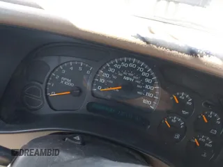 2005 Chevrolet Suburban LS z VIN 3GNEC16Z25G158598, wystawiony jako IAAI lot #41266791 z przebiegiem 237 191 mil mil oraz . Historia ofert i sprzedaży dostępna na DreamBid. Obrazek 7.