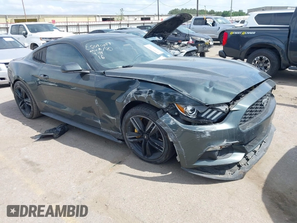 2016 Ford Mustang EcoBoost z VIN 1FA6P8TH0G5289907, wystawiony jako IAAI lot #42057565 z przebiegiem 129 917 mil mil oraz . Historia ofert i sprzedaży dostępna na DreamBid. Obrazek 1.