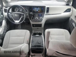 2015 Toyota Sienna LE AAS with VIN 5TDKK3DC5FS550258, listed as a Copart auction lot 58069915 with 138,260 mi miles and Salvage title. Bid and sale history available at DreamBid. Image 8.