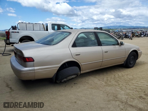 1998 Toyota Camry LE z VIN JT2BF22K8W0133091, wystawiony jako Copart lot #47691625 z przebiegiem 214 743 mil mil oraz Szkoda całkowita • Salvage title. Historia ofert i sprzedaży dostępna na DreamBid. Obrazek 3.