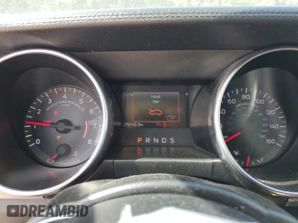 2019 Ford Mustang EcoBoost z VIN 1FATP8UH5K5205218, wystawiony jako Copart lot #60921505 z przebiegiem 70 142 mil mil oraz Nie do naprawy • Non repairable. Historia ofert i sprzedaży dostępna na DreamBid. Obrazek 9.