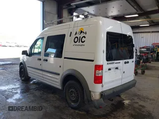 2010 Ford Transit Connect XL z VIN NM0LS6ANXAT008477, wystawiony jako IAAI lot #41738811 z przebiegiem 97 410 mil mil oraz . Historia ofert i sprzedaży dostępna na DreamBid. Obrazek 3.