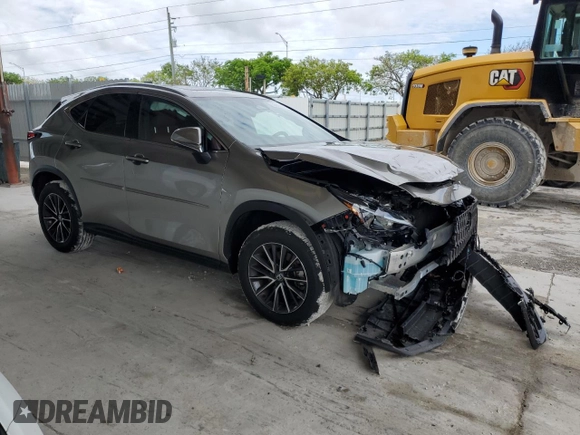 2025 Lexus NX 250 Premium with VIN 2T2GDCAZ8SC016131, listed as a Copart auction lot 56695555 with 6,420 mi miles and Salvage title. Bid and sale history available at DreamBid. Image 4.