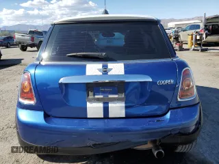 2009 MINI Hardtop z VIN WMWMF33539TW72829, wystawiony jako Copart lot #55307945 z przebiegiem 136 288 mil mil oraz Szkody całkowita. Historia ofert i sprzedaży dostępna na DreamBid. Obrazek 6.