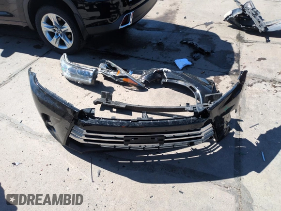 2018 Toyota Highlander Hybrid Limited с VIN 5TDDGRFH7JS037916, выставлен на аукционе Copart как лот 50567695 с пробегом 96 677 миль миль и Списание • Salvage title. История ставок и продаж доступна на DreamBid. Изображение 13.