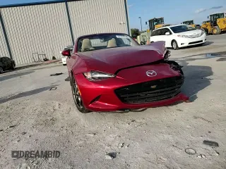 2020 Mazda MX-5 Miata Grand Touring z VIN JM1NDAM73L0412151, wystawiony jako Copart lot #47370245 z przebiegiem Nie podano mil oraz Nie do naprawy • Non repairable. Historia ofert i sprzedaży dostępna na DreamBid. Obrazek 15.