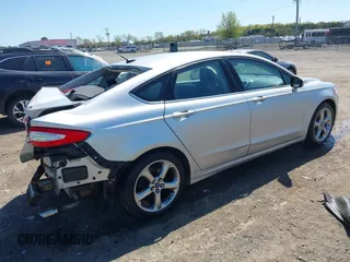 2014 Ford Fusion SE with VIN 1FA6P0H75E5397714, listed as a IAAI auction lot 42072025 with 145,664 mi miles. Bid and sale history available at carsss.com. Image 4.