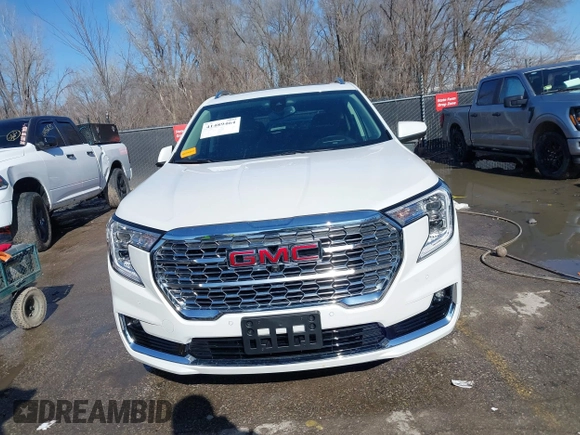 2024 GMC Terrain Denali with VIN 3GKALXEG8RL375892, listed as a IAAI auction lot 41489464 with 2,427 mi miles and . Bid and sale history available at DreamBid. Image 12.