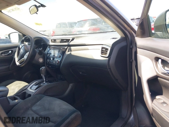 2015 Nissan Rogue SV with VIN 5N1AT2ML0FC862309, listed as a IAAI auction lot 42138785 with 271,537 mi miles and . Bid and sale history available at carsss.com. Image 5.